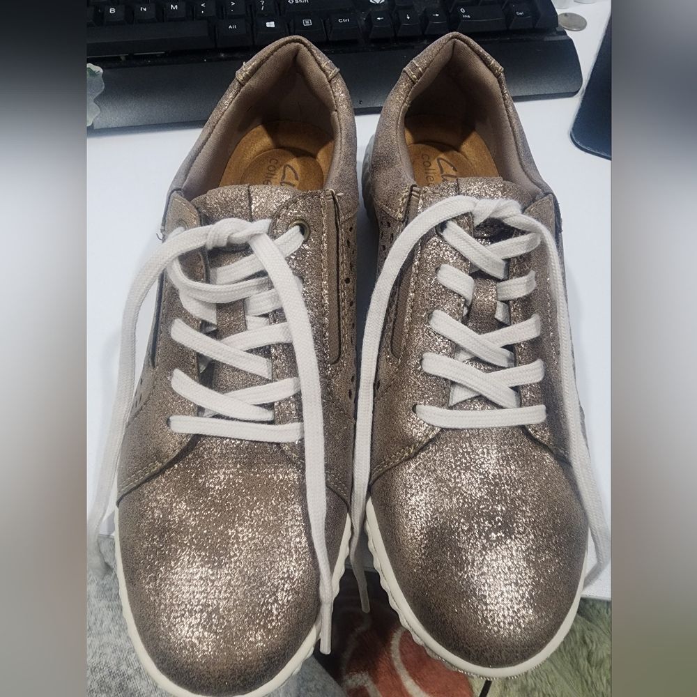 Clarks Collection Stylish Bronze Metallic Leather Sneakers